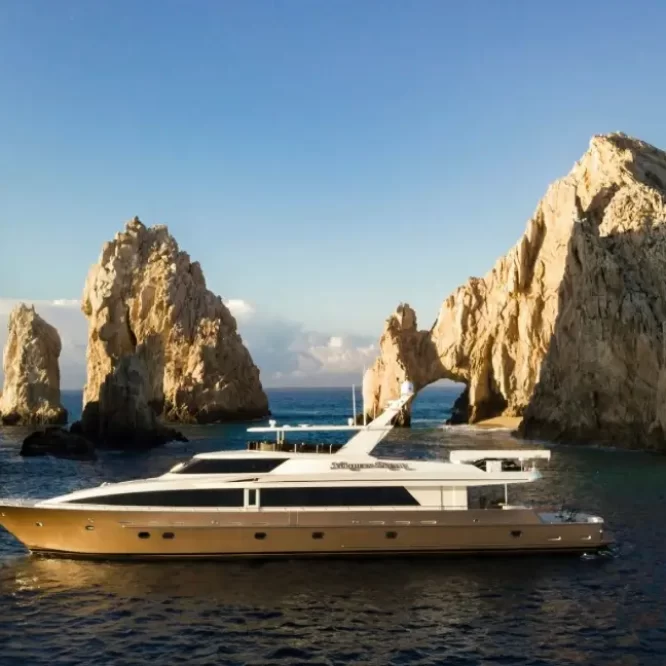 130 ft Ozean Luxe Charters, Rent Yacht Cabo, Cabo Yacht Charters, Private Yacht Cabo, Yate Los Cabos, Renta Yate Los Cabos(9)