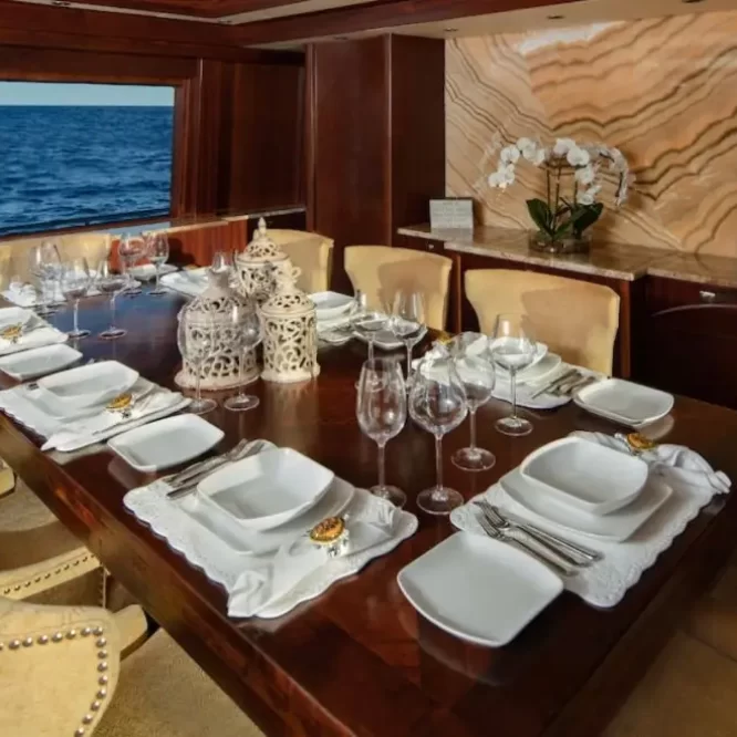 130 ft Ozean Luxe Charters, Rent Yacht Cabo, Cabo Yacht Charters, Private Yacht Cabo, Yate Los Cabos, Renta Yate Los Cabos(9)