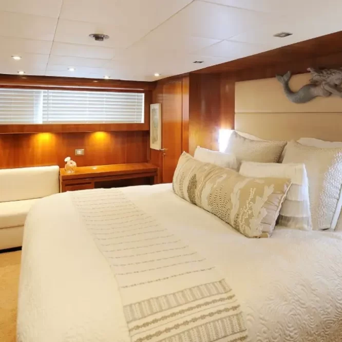 80-ft-Ozean-Luxe-Charters-Rent-Yacht-Cabo-Cabo-Yacht-Charters-Private-Yacht-Cabo-Yate-Los-Cabos-Renta-Yate-Los-Cabos